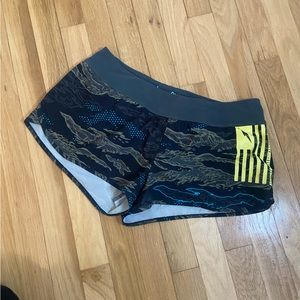 Reebok x crossfit shorts, size medium